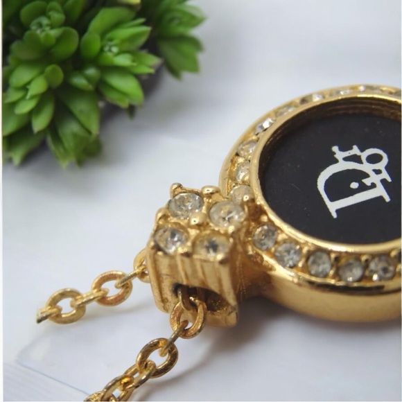 DIOR Signature Gold Necklace ๐๐ฅ - Picture 6 of 14